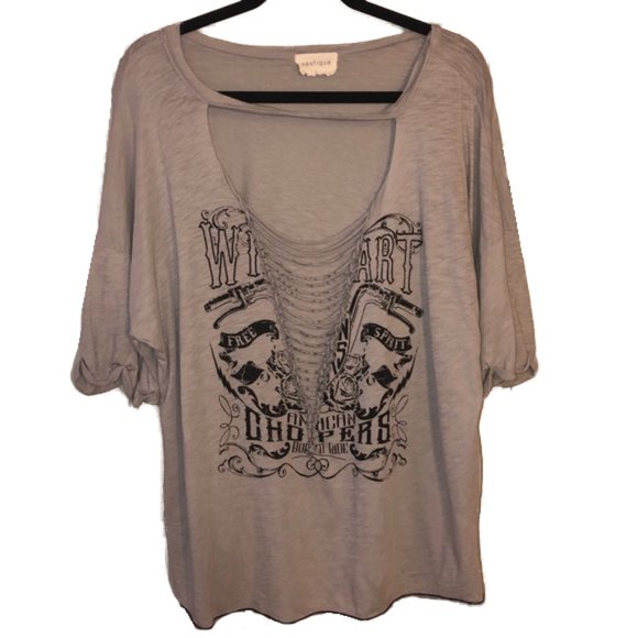 vestique Tops - NEW Vestique American Choppers Top - L
